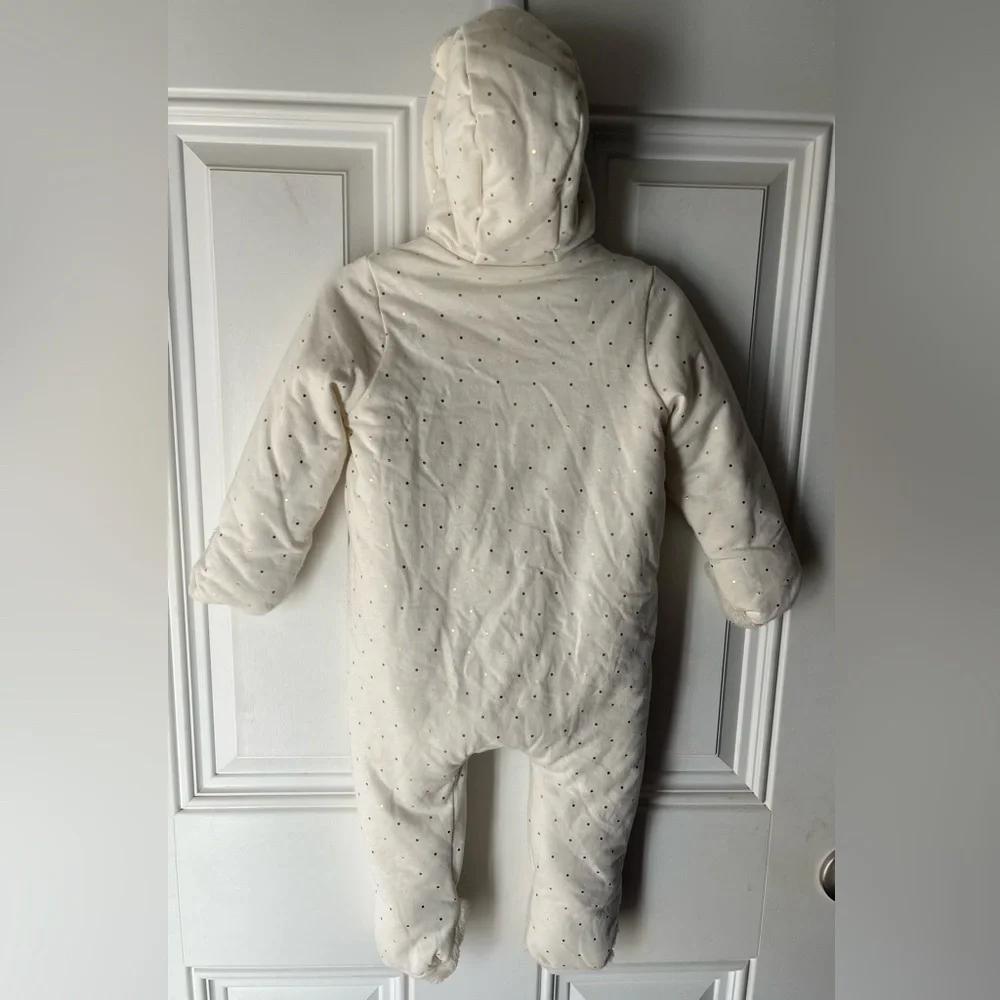 Baby Gap One-Piece Baby Sherpa Hooded size 6-12 months unisex baby cold weather